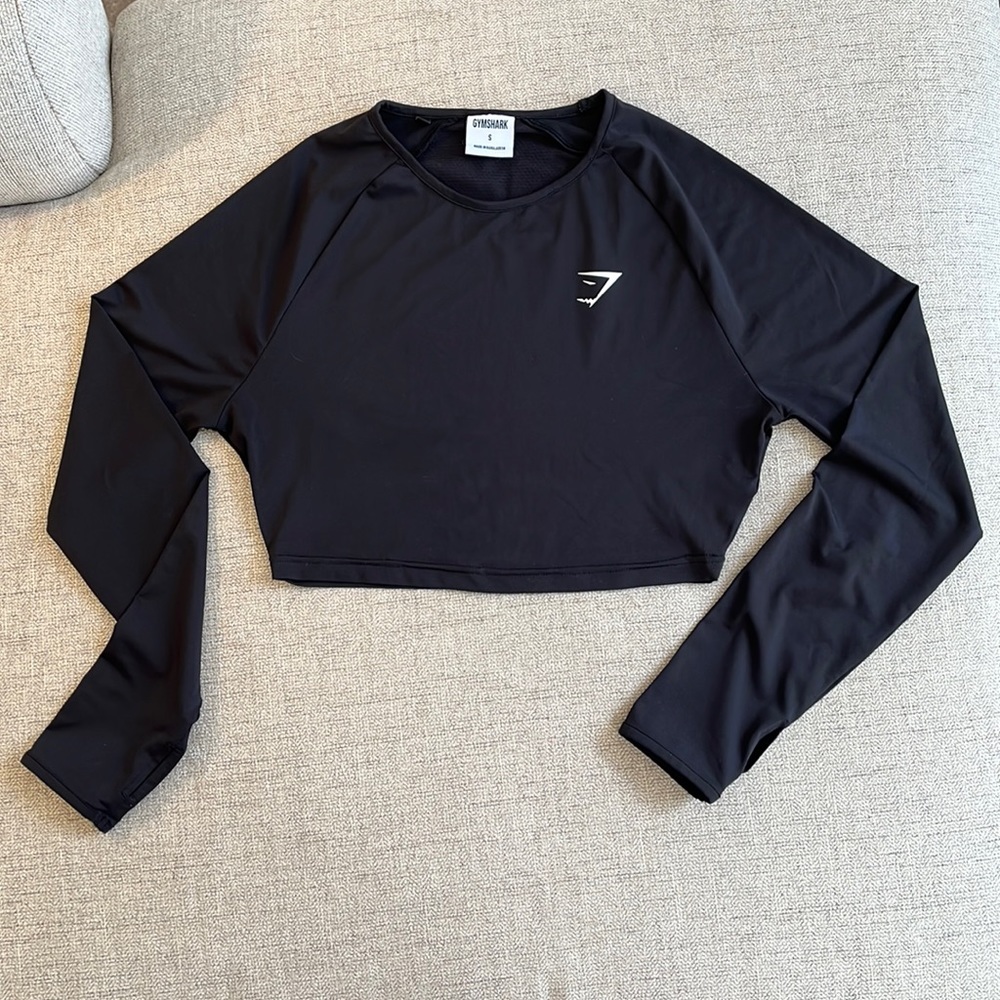 GYMSHARK Training Long Sleeve Crop Top🖤